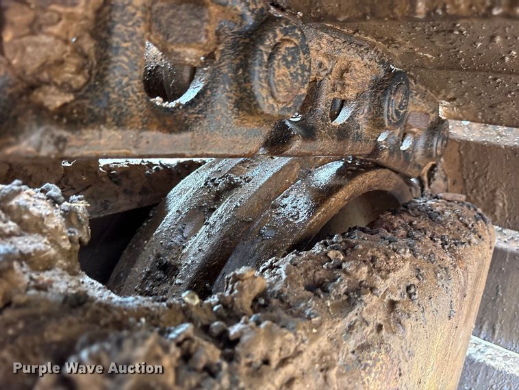 image for item ET7324 2006 Volvo EC240BLC excavator