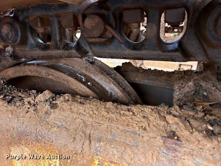 image for item ET7324 2006 Volvo EC240BLC excavator