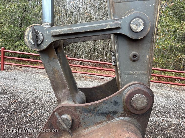 image for item ET7325 2006 Volvo EC240BLC excavator