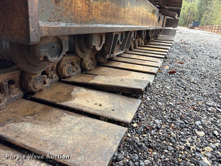 image for item ET7325 2006 Volvo EC240BLC excavator