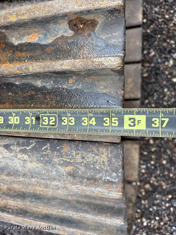 image for item ET7325 2006 Volvo EC240BLC excavator