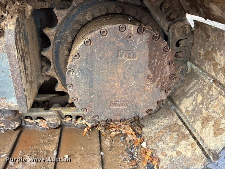 image for item ET7325 2006 Volvo EC240BLC excavator