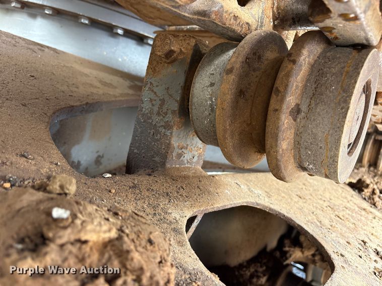 image for item ET7325 2006 Volvo EC240BLC excavator