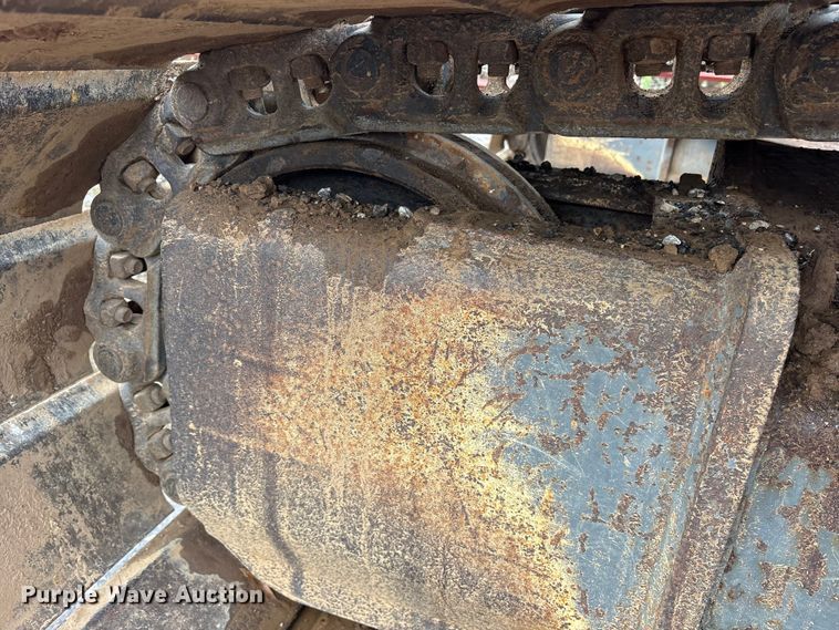 image for item ET7325 2006 Volvo EC240BLC excavator