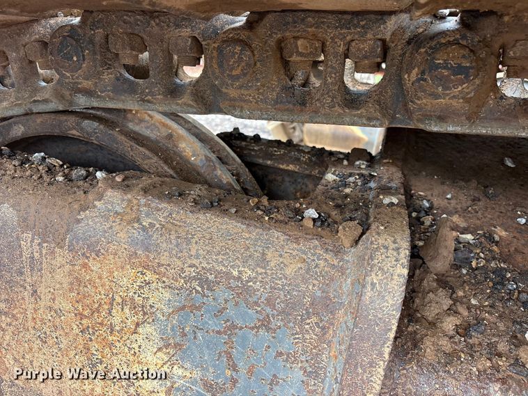 image for item ET7325 2006 Volvo EC240BLC excavator