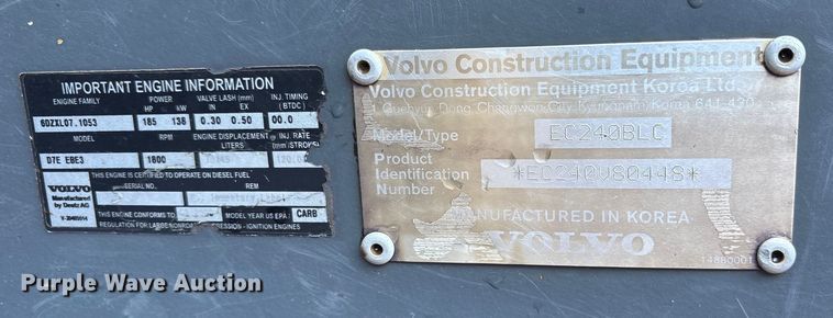 image for item ET7325 2006 Volvo EC240BLC excavator