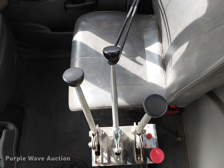 image for item EU2515 2015 International MA025 water truck