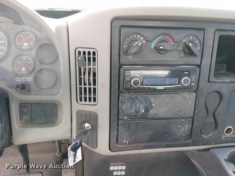 image for item EU2515 2015 International MA025 water truck