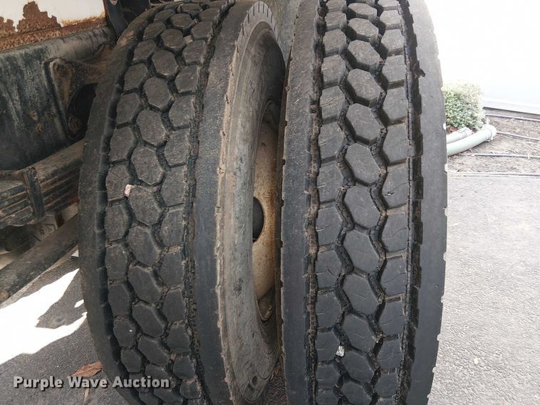 image for item EU2515 2015 International MA025 water truck