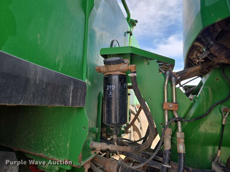 image for item EU3929 2016 John Deere 9570R Scraper Special 4WD tractor