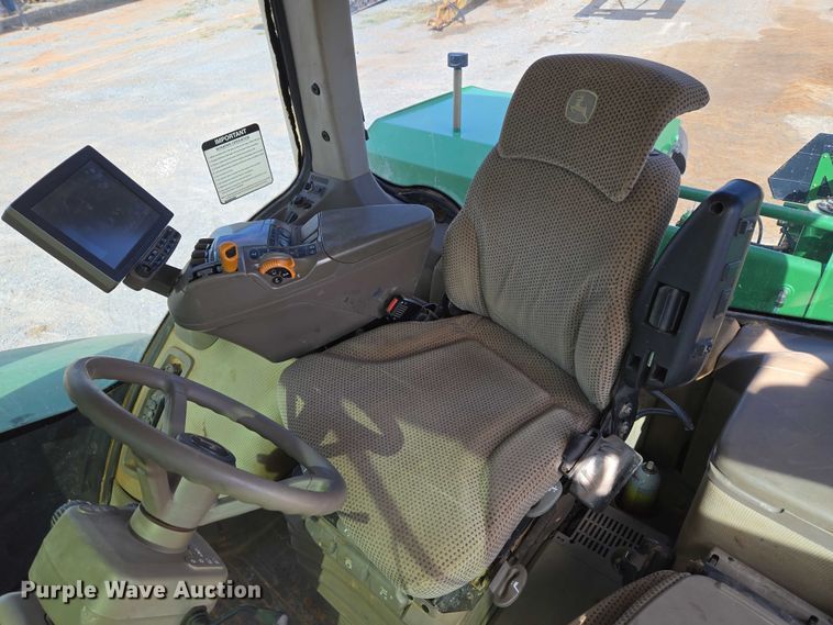 image for item EU3929 2016 John Deere 9570R Scraper Special 4WD tractor