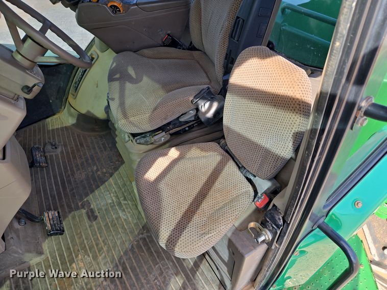 image for item EU3929 2016 John Deere 9570R Scraper Special 4WD tractor