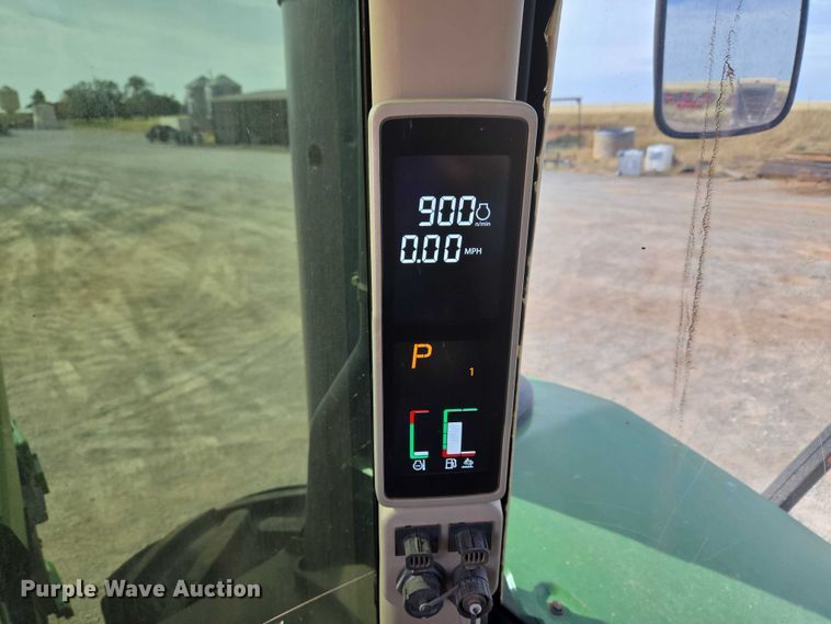 image for item EU3929 2016 John Deere 9570R Scraper Special 4WD tractor