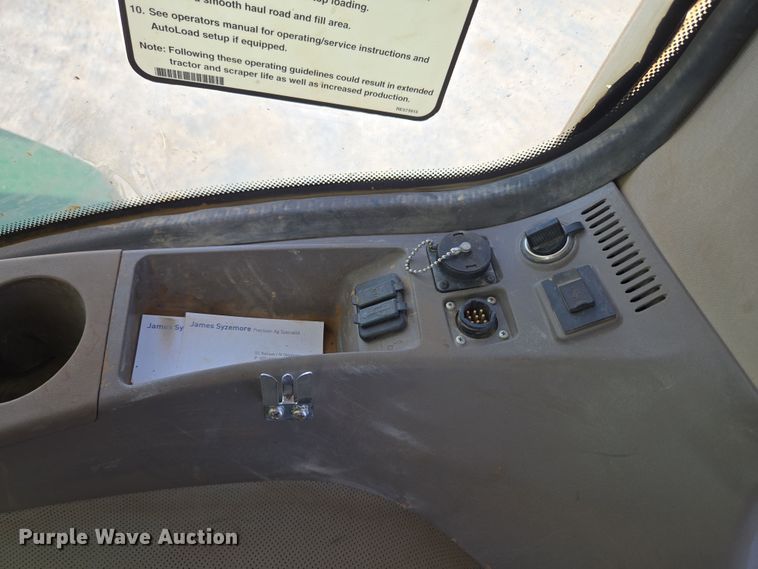 image for item EU3929 2016 John Deere 9570R Scraper Special 4WD tractor