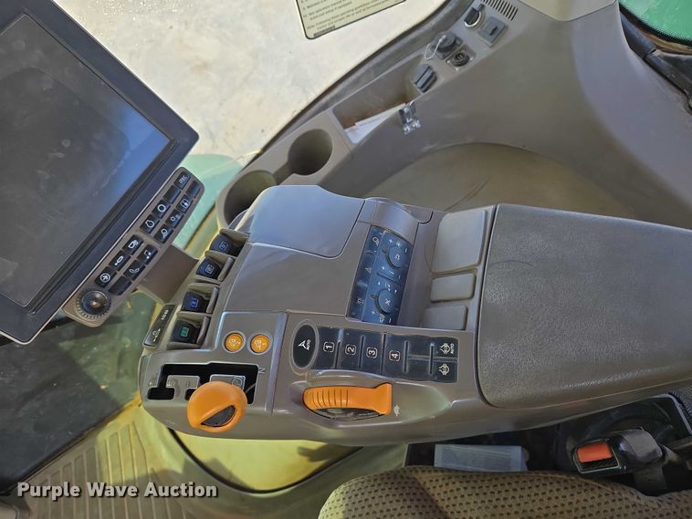 image for item EU3929 2016 John Deere 9570R Scraper Special 4WD tractor