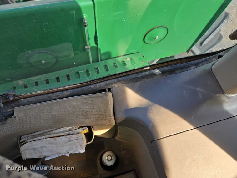 image for item EU3929 2016 John Deere 9570R Scraper Special 4WD tractor