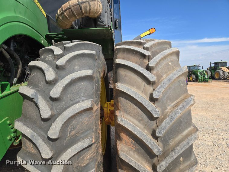 image for item EU3929 2016 John Deere 9570R Scraper Special 4WD tractor