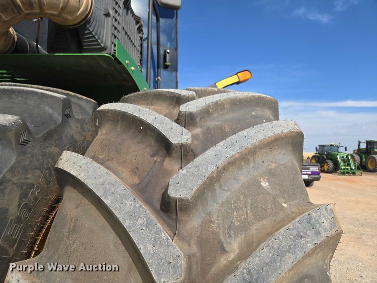 image for item EU3929 2016 John Deere 9570R Scraper Special 4WD tractor