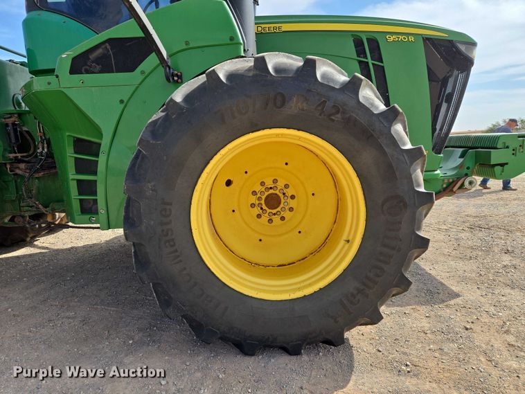 image for item EU3929 2016 John Deere 9570R Scraper Special 4WD tractor