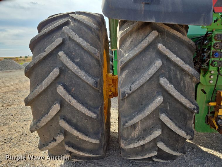 image for item EU3929 2016 John Deere 9570R Scraper Special 4WD tractor