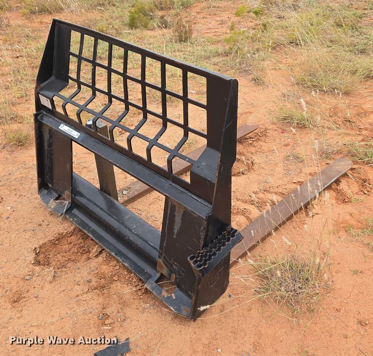 image for item EU3940 Caterpillar 351-9371 skid steer forks