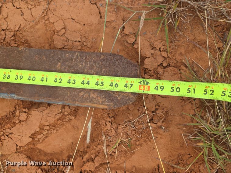 image for item EU3940 Caterpillar 351-9371 skid steer forks