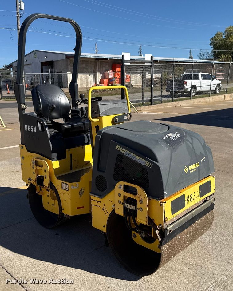 COMPACTADOR 2016 BOMAG BW90050