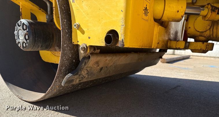 image for item EU5287 2016 Bomag BW 900-50 double drum vibratory roller