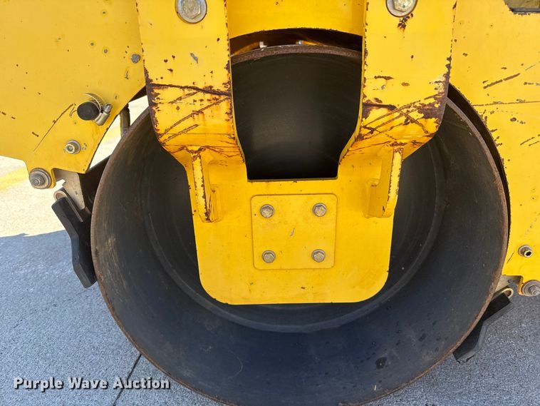 image for item EU5287 2016 Bomag BW 900-50 double drum vibratory roller