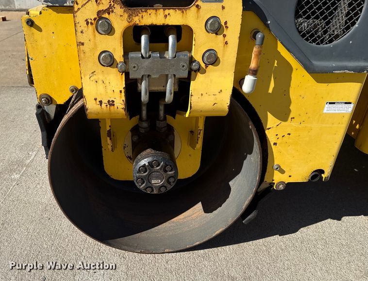 image for item EU5287 2016 Bomag BW 900-50 double drum vibratory roller