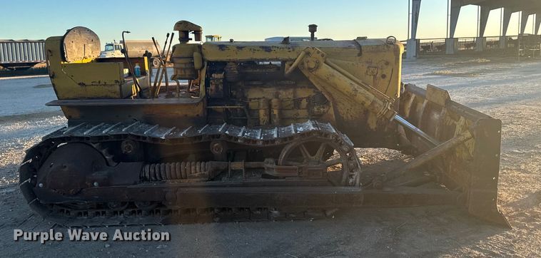 image for item EU6198 Caterpillar D6 dozer