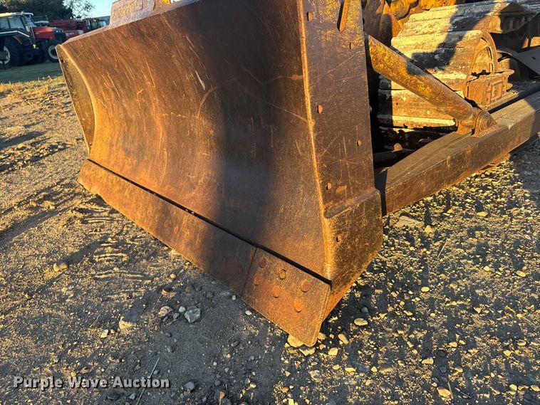 image for item EU6198 Caterpillar D6 dozer