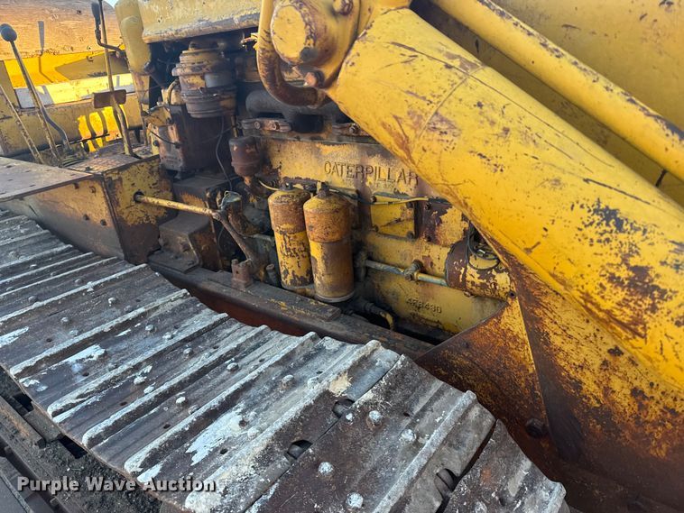 image for item EU6198 Caterpillar D6 dozer