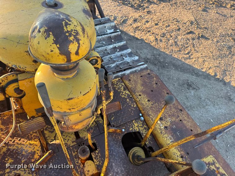 image for item EU6198 Caterpillar D6 dozer