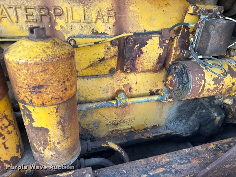 image for item EU6198 Caterpillar D6 dozer