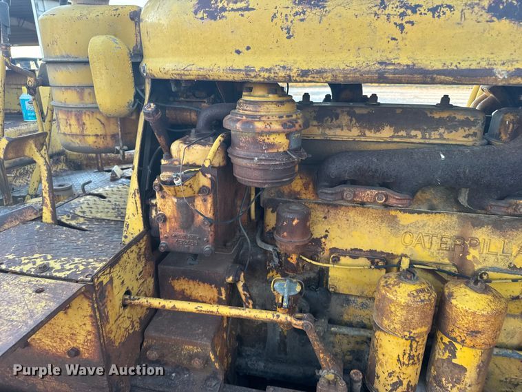 image for item EU6198 Caterpillar D6 dozer