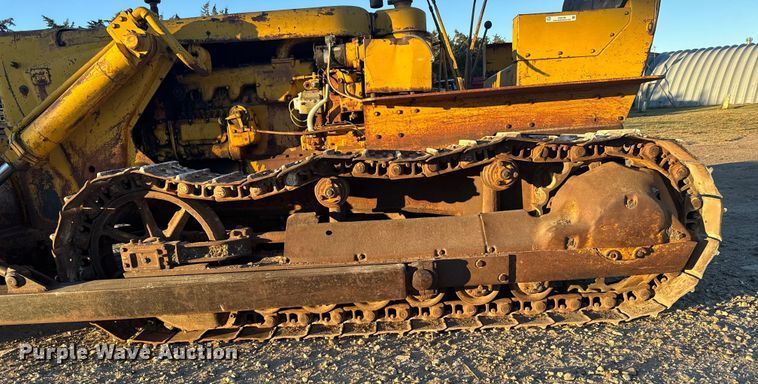 image for item EU6198 Caterpillar D6 dozer