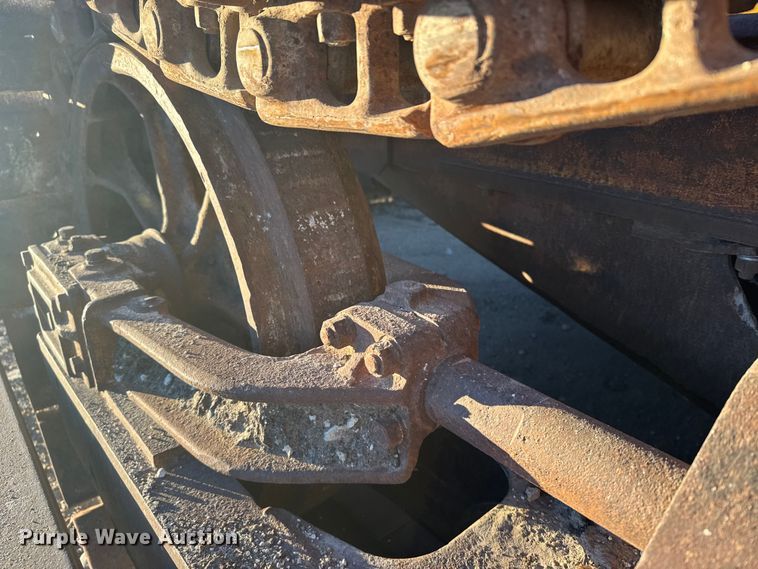 image for item EU6198 Caterpillar D6 dozer