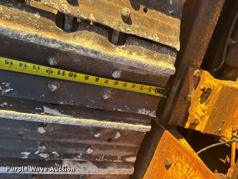 image for item EU6198 Caterpillar D6 dozer