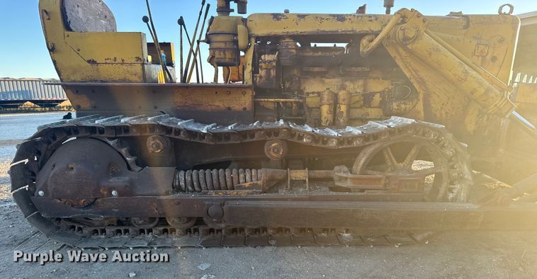 image for item EU6198 Caterpillar D6 dozer