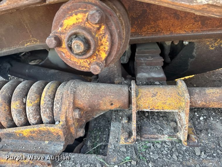 image for item EU6198 Caterpillar D6 dozer