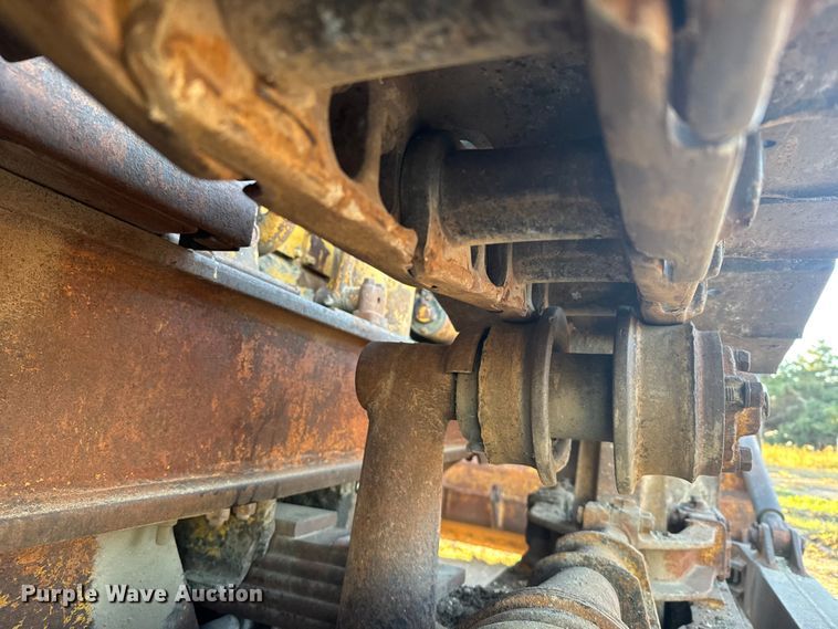 image for item EU6198 Caterpillar D6 dozer