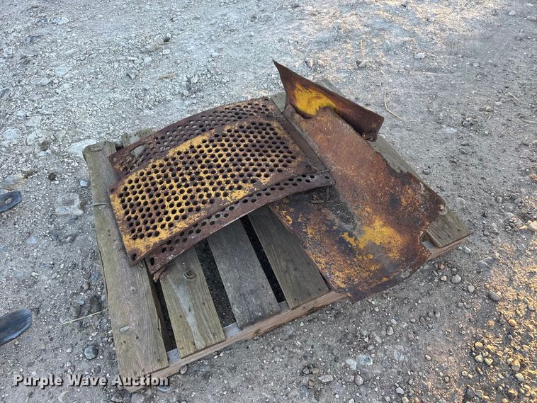 image for item EU6198 Caterpillar D6 dozer