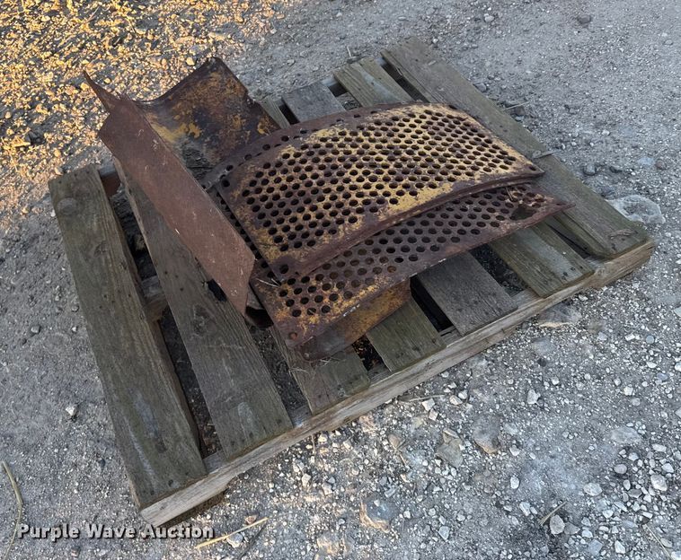 image for item EU6198 Caterpillar D6 dozer