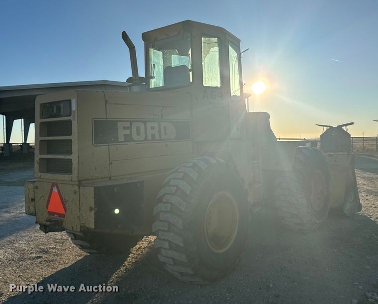 image for item EU6199 1982 Ford A-64 wheel loader