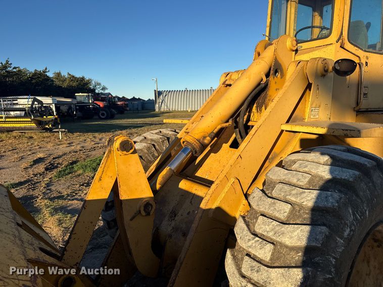 image for item EU6199 1982 Ford A-64 wheel loader