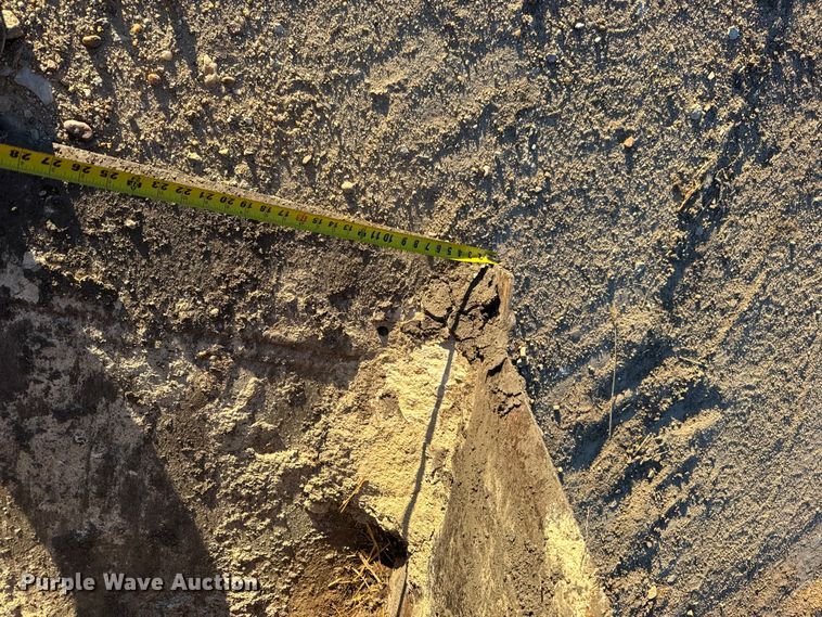 image for item EU6199 1982 Ford A-64 wheel loader