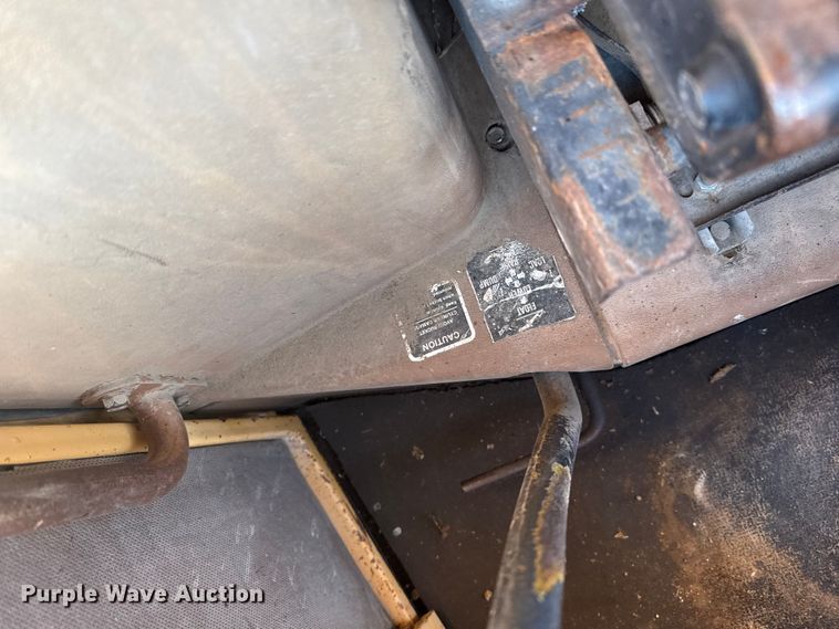 image for item EU6199 1982 Ford A-64 wheel loader