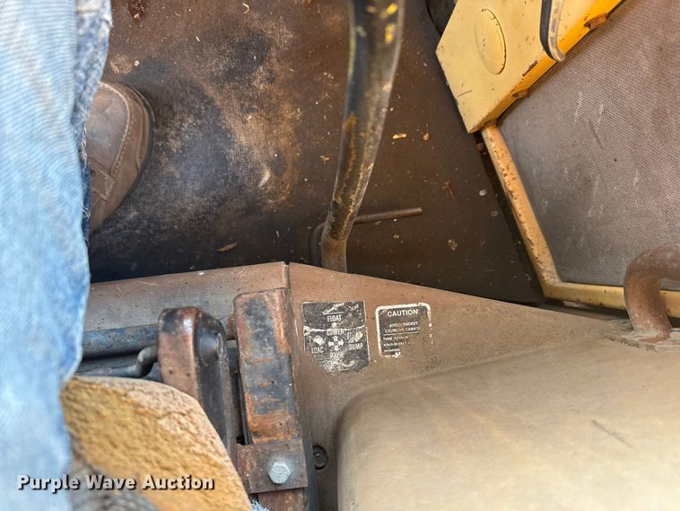 image for item EU6199 1982 Ford A-64 wheel loader