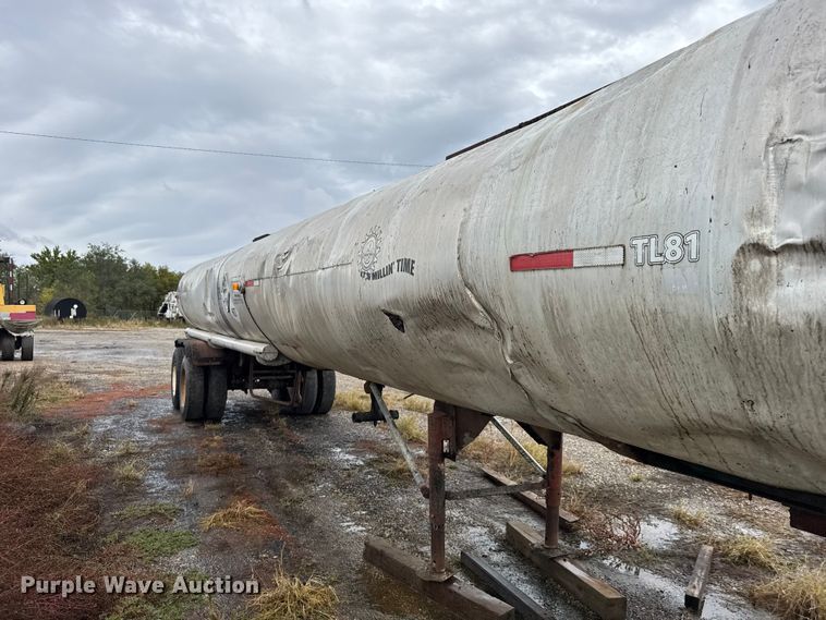 image for item EU6276 1966 Beall  40 INSL T tank trailer